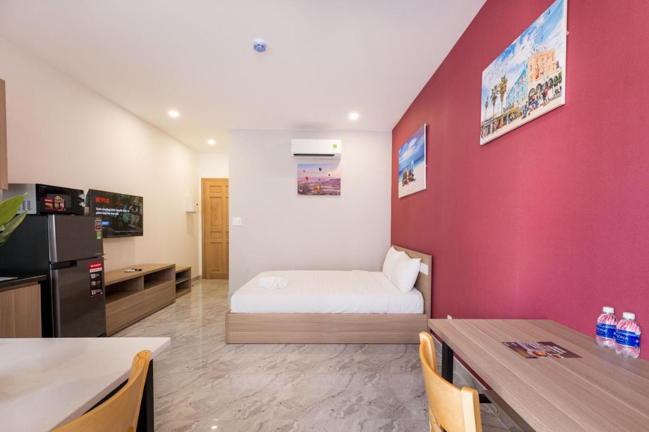 Bed & Breakfast The Arrivals Airport Tower *