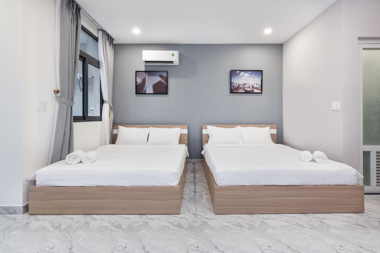Bed & Breakfast The Arrivals Airport Tower *
