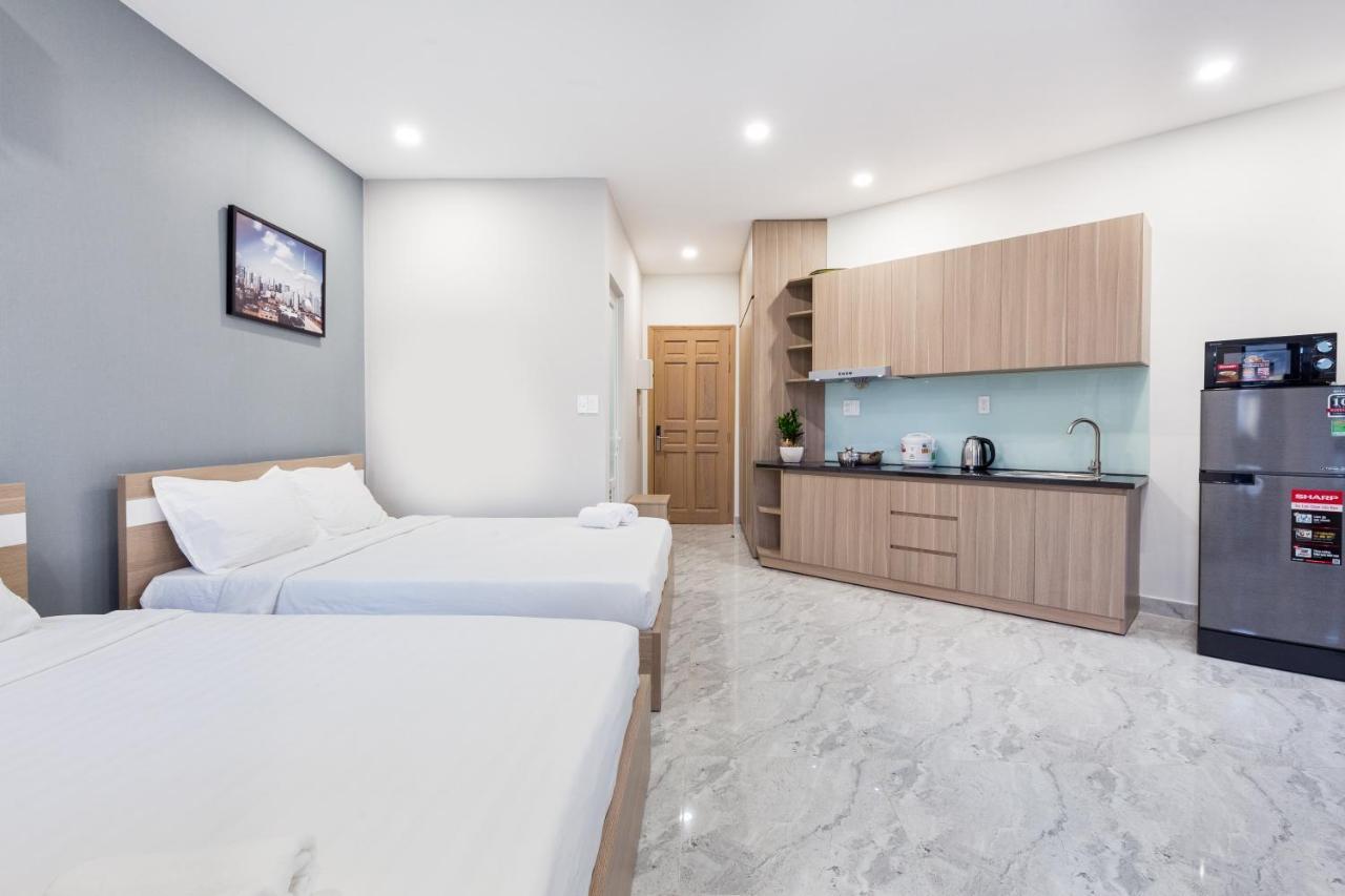 Bed & Breakfast The Arrivals Airport Tower *
